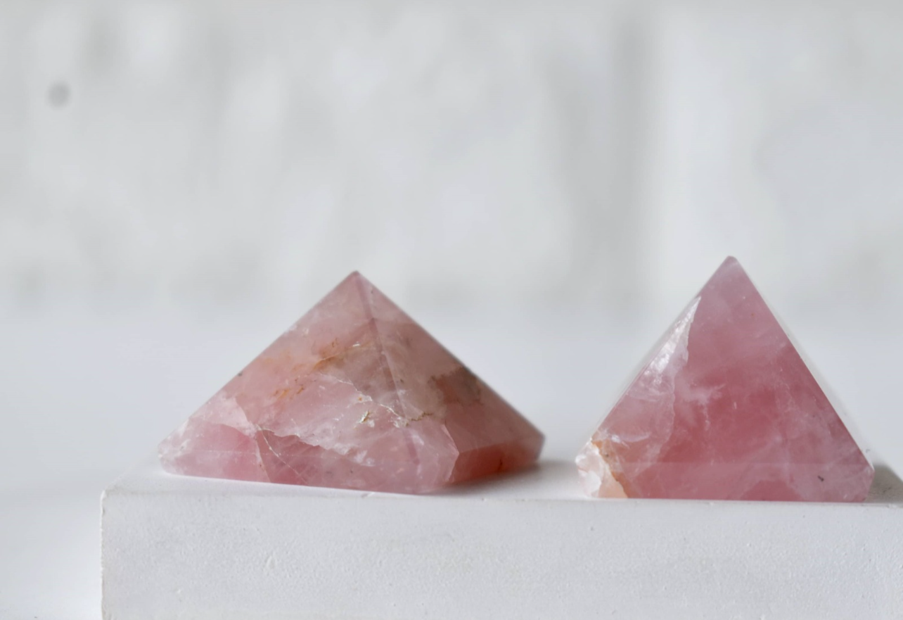 1" Inch Pyramid - Rose Quartz